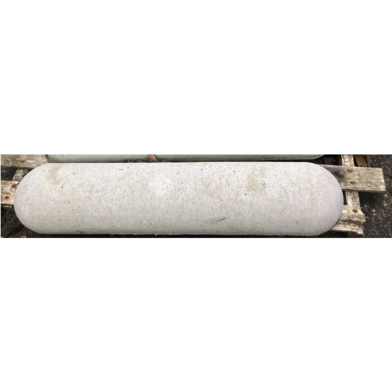 Merkproduct Varkensrug Parkeerbiels Grijs 2 ronde zijkanten 20x11x95cm