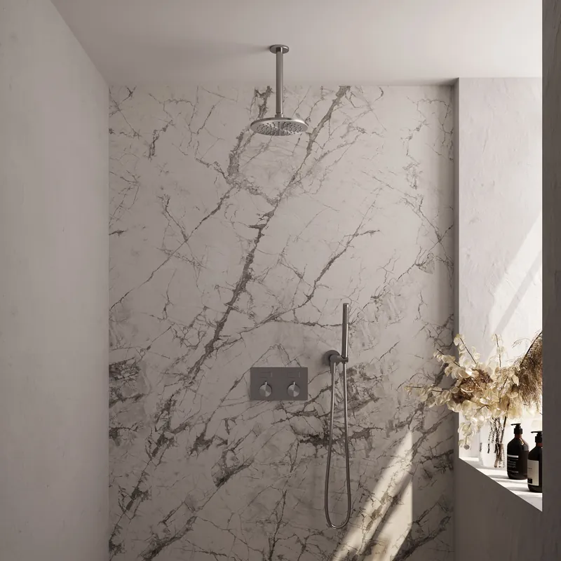 Speciale Aanbieding Brauer Brushed Editon Regendoucheset: Thermostatische Inbouwkraan met Drukknoppen, Plafondarm, Douchekop 20cm, Wandhouder met Wateruitlaat, Staafhanddouche & Doucheslang - Set 53 - Draaiknoppen - PVD - Geborsteld RVS