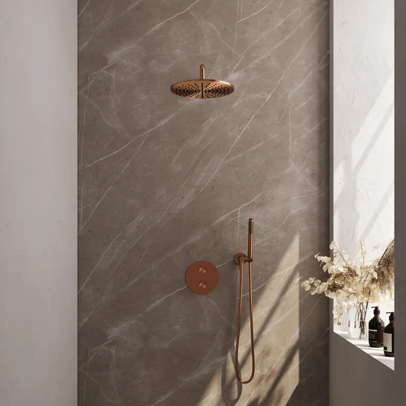 Brauer Copper Edition Regendoucheset: Thermostatische Inbouwkraan met 3-Weg Omstel, Gebogen Wandarm, Douchekop 30cm, Wandaansluitbocht, Staafhanddouche & Doucheslang - Set 76 - Draaiknoppen - Geborsteld Koper Superprijs