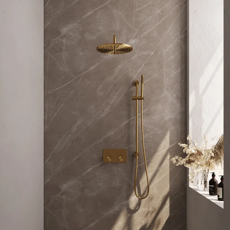 Brauer Gold Carving Regendoucheset: Thermostatische Inbouwkraan met Drukknoppen, Gebogen Wandarm, Douchekop 30cm, Glijstang met Wateruitlaat, Staafhanddouche & Doucheslang - Set 64 - Geribbeld Draaiknoppen - PVD - Geborsteld Goud Laatste Kans
