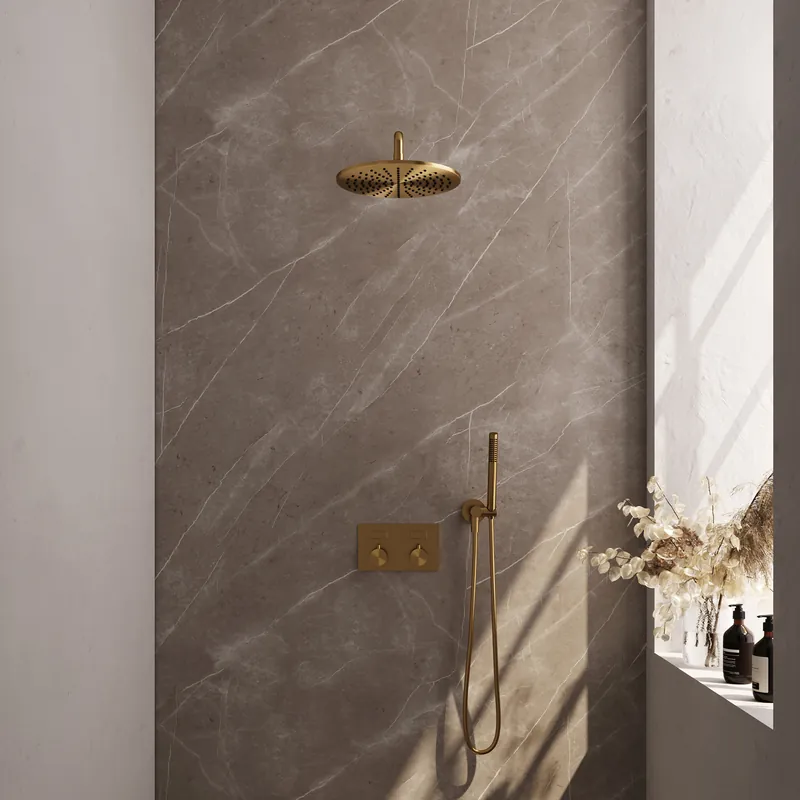 Voordeelprijs Brauer Gold Editon Regendoucheset: Thermostatische Inbouwkraan met Drukknoppen, Gebogen Wandarm, Douchekop 30cm, Wandhouder met Wateruitlaat, Staafhanddouche & Doucheslang - Set 52 - Draaiknoppen - PVD - Geborsteld Goud